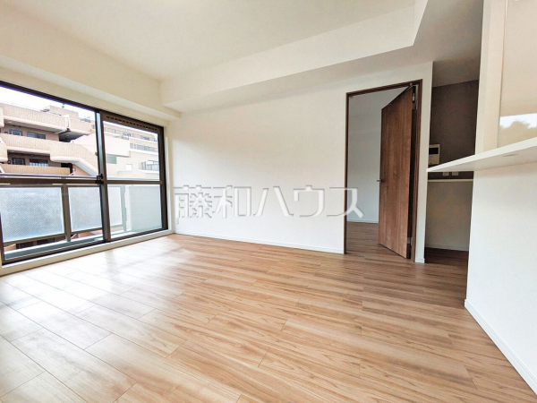 リビング 【グリーンコーポ多摩ニュータウン南大沢】 リビング 【グリーンコーポ多摩ニュータウン南大沢】