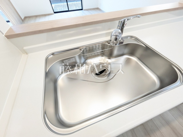 C号棟　シンク　【北名古屋市薬師寺山浦】