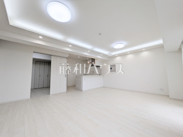 リビング　【ヴェルドミール多摩川】