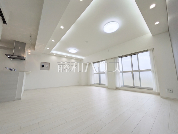 リビング　【ヴェルドミール多摩川】