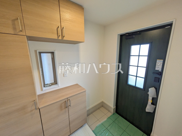 玄関　【名古屋市北区喜惣治２丁目】