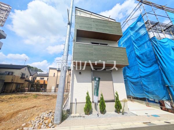 外観　【新座市大和田４丁目】
見学はしたいけど、なかなか時間が取れない…そんな方に出勤前や仕事終わりにマイホームを見学できるサポートをいたします。　