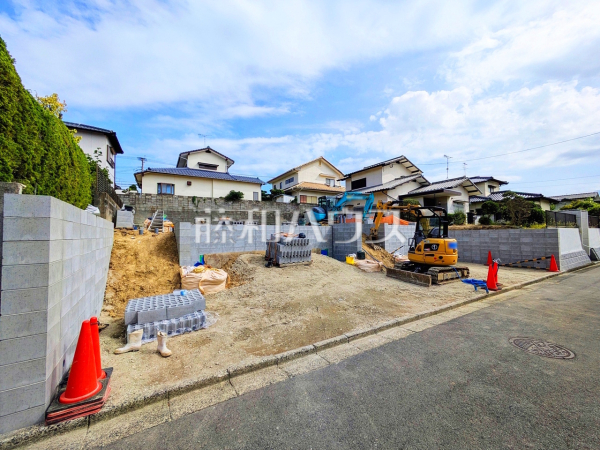  見学はしたいけど、なかなか時間が取れない・・・そんな方に出勤前や仕事終わりにマイホームを見学できるサポートをいたします。 　【福岡市東区美和台５丁目】