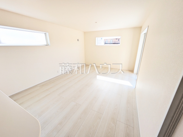 2号棟　リビング　【北名古屋市石橋角畑】