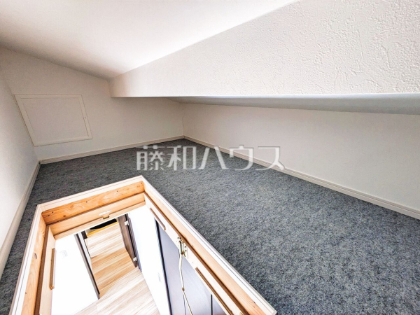 小屋裏収納【東久留米市八幡町２丁目】