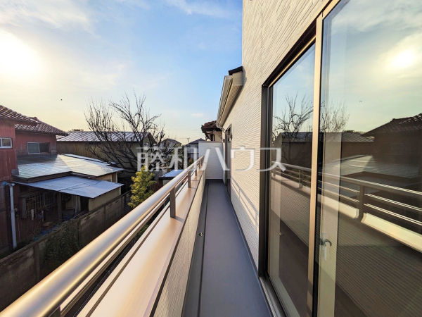 バルコニー　【三鷹市北野３丁目】