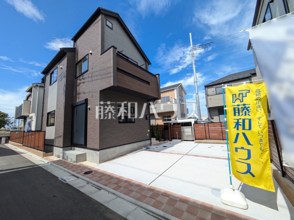 2号棟　外観　【府中市四谷４丁目】生活に溶け込むシンプルなデザインの外観が魅力の新邸です。　
