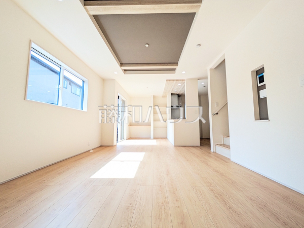 2号棟　リビング　【府中市四谷４丁目】