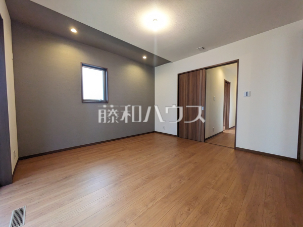居室　【名古屋市守山区元郷２丁目】