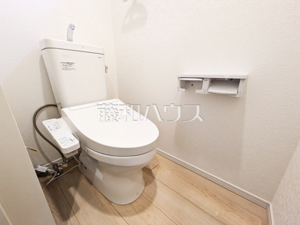 2号棟　トイレ　【新座市畑中２丁目】