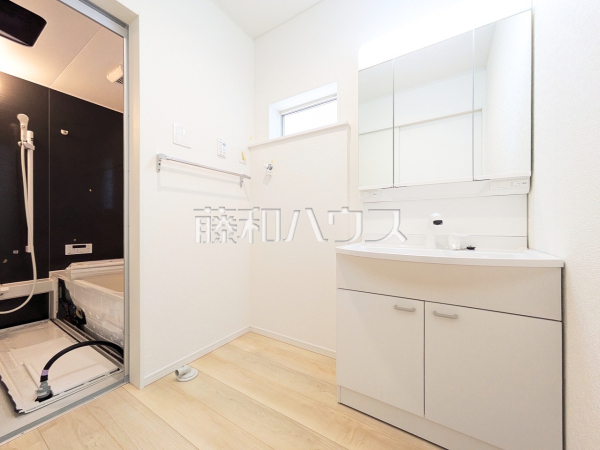 2号棟　洗面室　【新座市畑中２丁目】