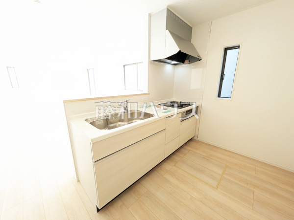 4号棟　リビングにいるご家族を見渡せる対面キッチン　【新座市畑中２丁目】