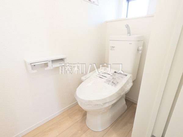4号棟　きれいでさわやか、ウォシュレット付きトイレ 　【新座市畑中２丁目】
