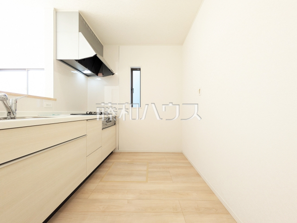 4号棟　キッチン　【新座市畑中２丁目】