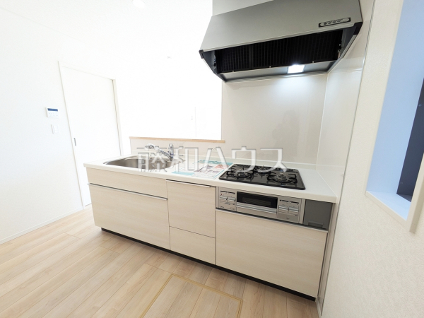 4号棟　キッチン　【新座市畑中２丁目】