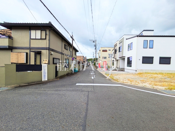 接道状況および現場風景　【春日井市不二ガ丘３丁目】平日のご案内も可能です。まずはお気軽にお問合せ下さいませ。