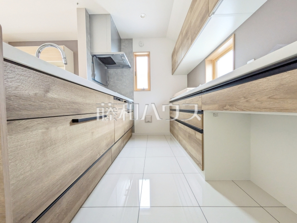 B号棟　キッチン　【杉並区下井草１丁目】