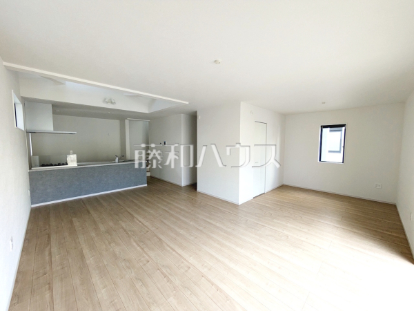 1号棟　リビング　【福岡市東区香椎２丁目】