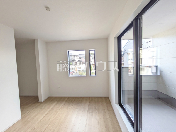 1号棟　居室　【福岡市東区香椎２丁目】