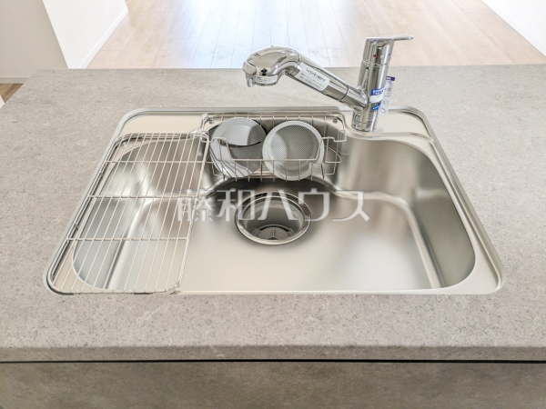 1号棟　キッチン　【福岡市東区香椎２丁目】