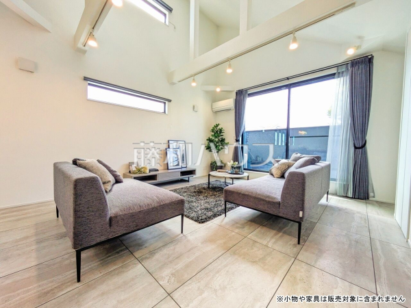 リビング　【杉並区善福寺４丁目】