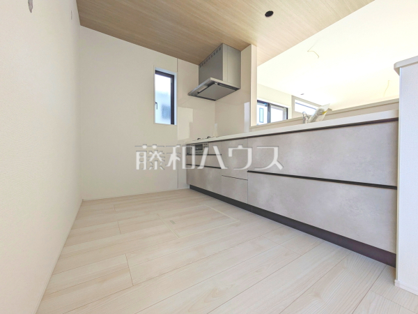 1号棟　キッチン　【八王子市石川町】