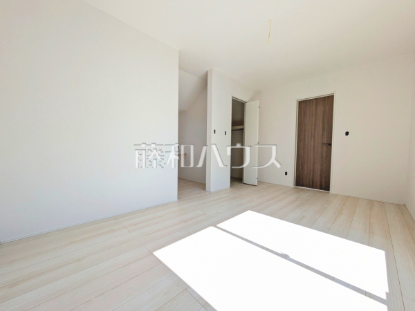 1号棟　居室　【八王子市石川町】