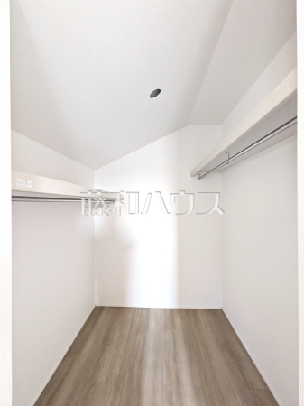 2号棟　ウォークインクローゼット　【八王子市石川町】