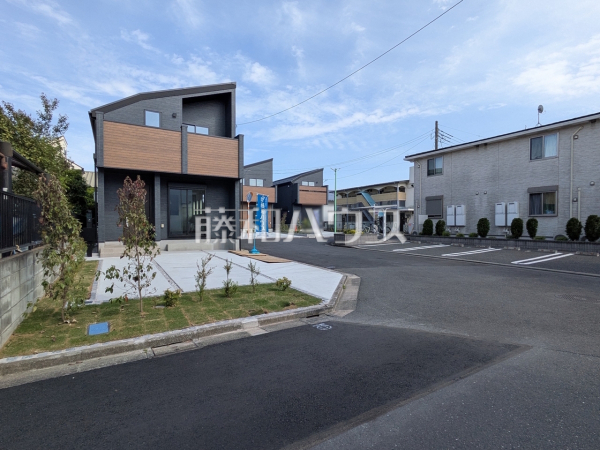 接道状況および現場風景　【三鷹市上連雀９丁目】