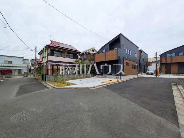 接道状況および現場風景　【三鷹市上連雀９丁目】