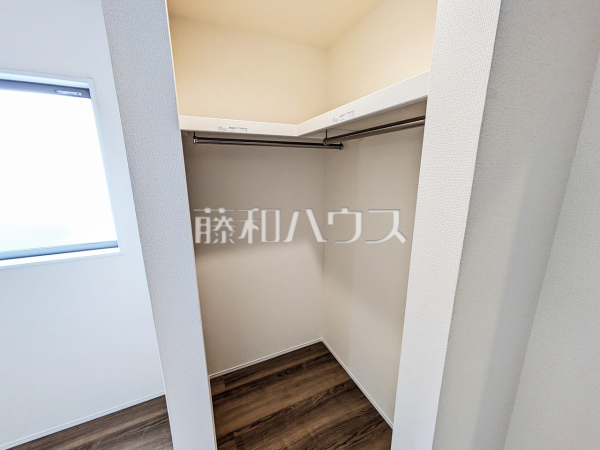2号棟　ウォークインクローゼット　【小牧市大字久保一色】