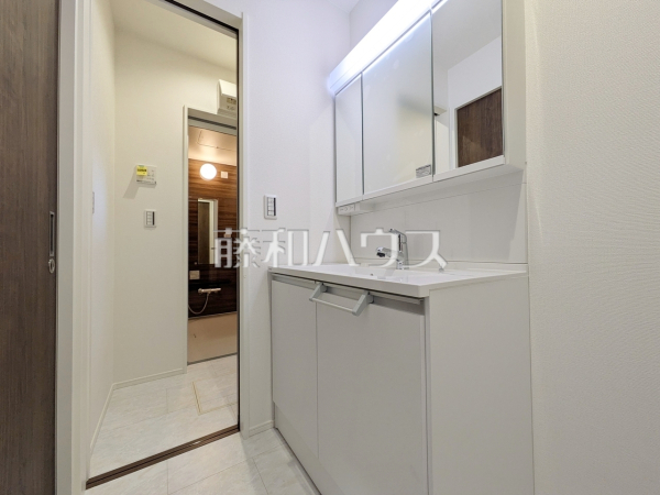 1号棟　洗面室　【三鷹市上連雀９丁目】