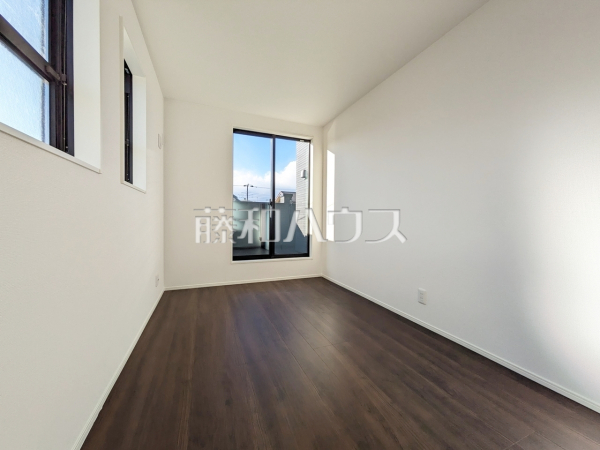 1号棟　居室　【三鷹市上連雀９丁目】