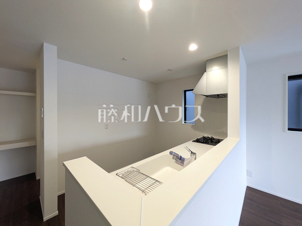 3号棟　キッチン　【三鷹市上連雀９丁目】