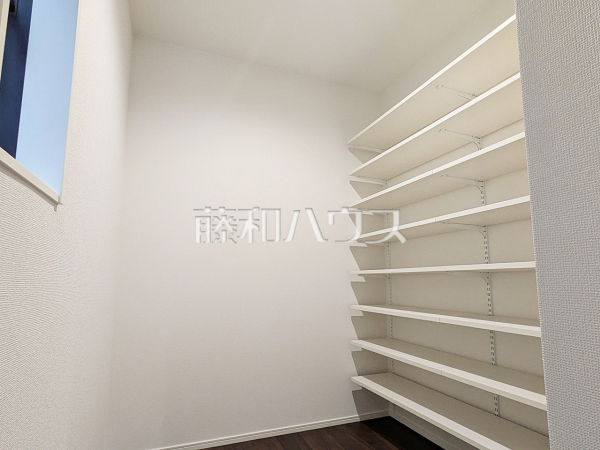 4号棟　収納　【三鷹市上連雀９丁目】