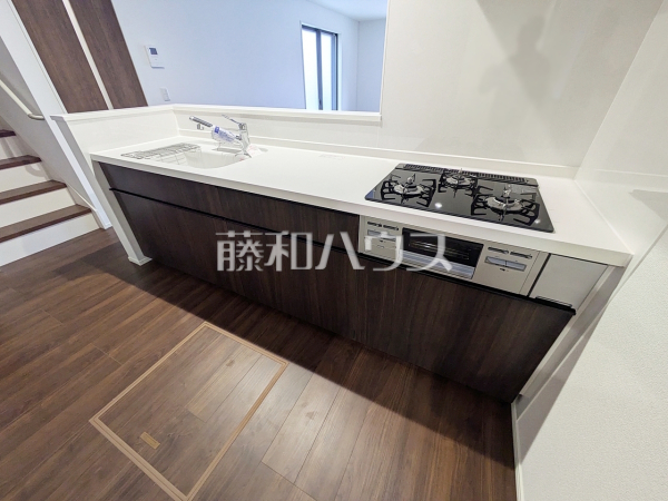 4号棟　キッチン　【三鷹市上連雀９丁目】