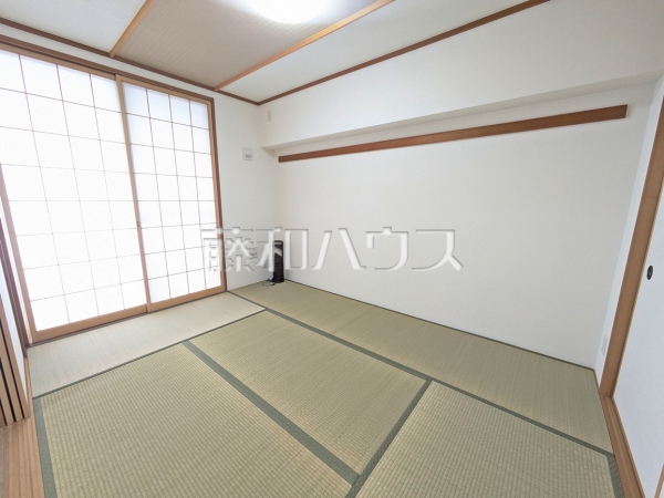 居室　【ライオンズステーションプラザ勝川弐番館】