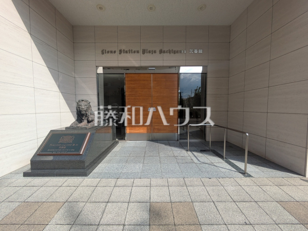 エントランス　【ライオンズステーションプラザ勝川弐番館】