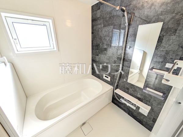 1号棟　浴室　【福岡市西区横浜１丁目】