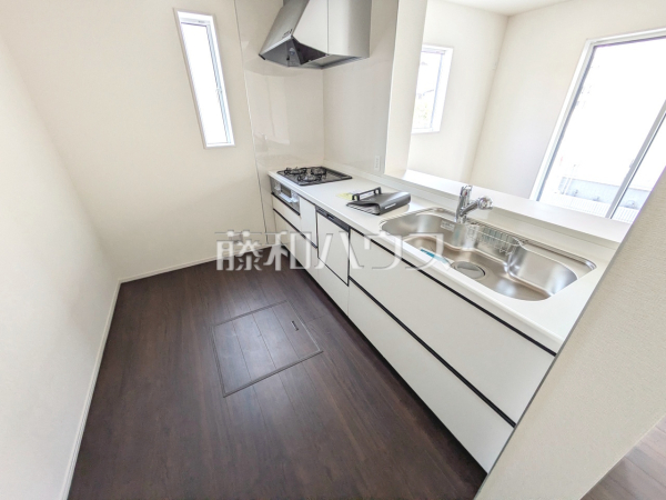 2号棟　キッチン　【福岡市西区横浜１丁目】