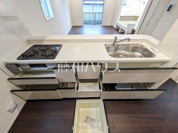 5号棟　キッチン　【福岡市西区横浜１丁目】