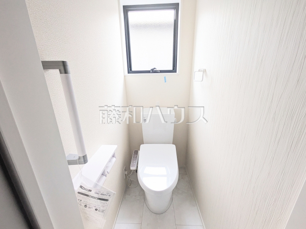 トイレ　【北名古屋市久地野北浦】