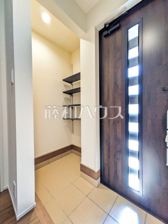 収納　【志木市下宗岡４丁目】