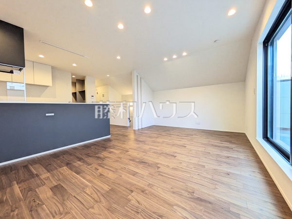 4号棟　リビング　【世田谷区上馬５丁目】