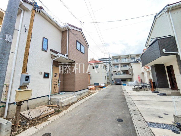 接道状況および現場風景　【那覇市字仲井真】