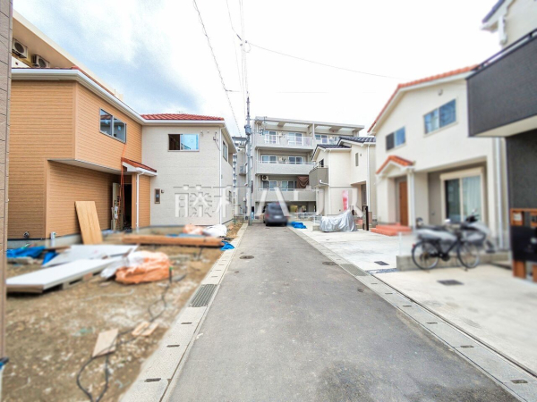 接道状況および現場風景　【那覇市字仲井真】