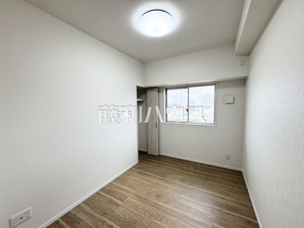 居室　【ディアコート識名】