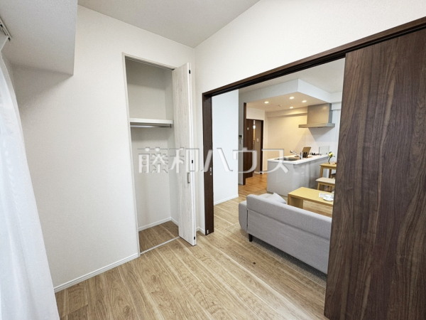 居室　【ディアコート識名】