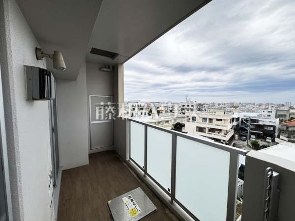 バルコニー　【ディアコート識名】