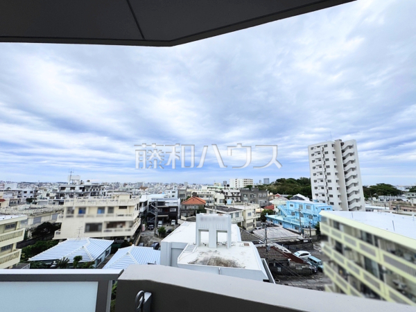 住戸からの眺望写真　【ディアコート識名】